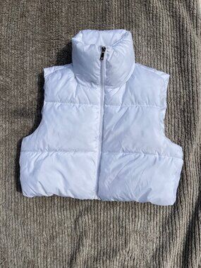 Zenana White Cropped Puffer Vest Zip Front Size S
